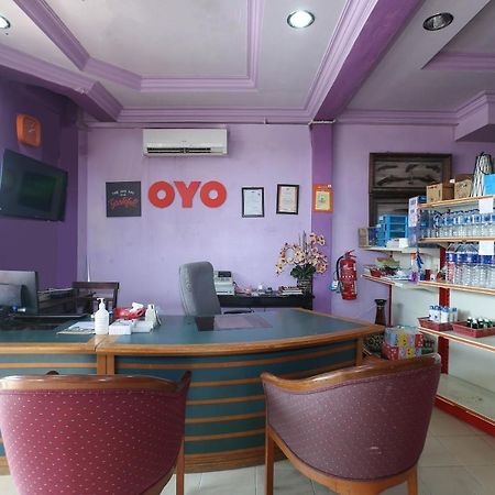 OYO 89892 Hotel Jeli Inn Buitenkant foto