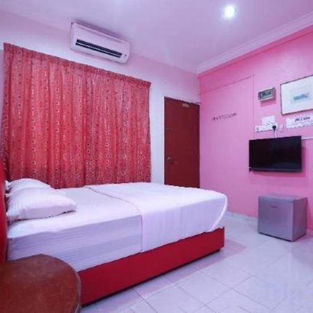 OYO 89892 Hotel Jeli Inn Buitenkant foto