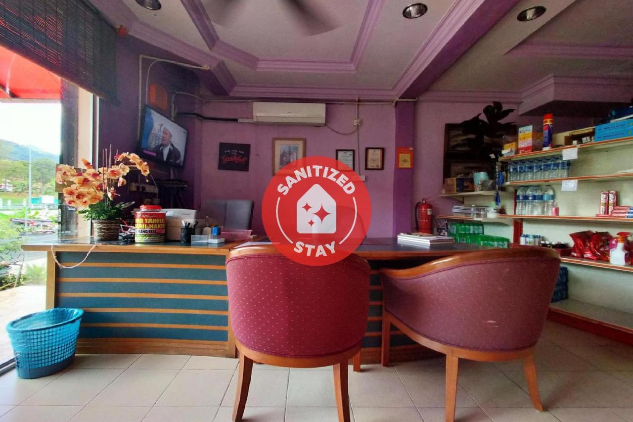 OYO 89892 Hotel Jeli Inn Buitenkant foto