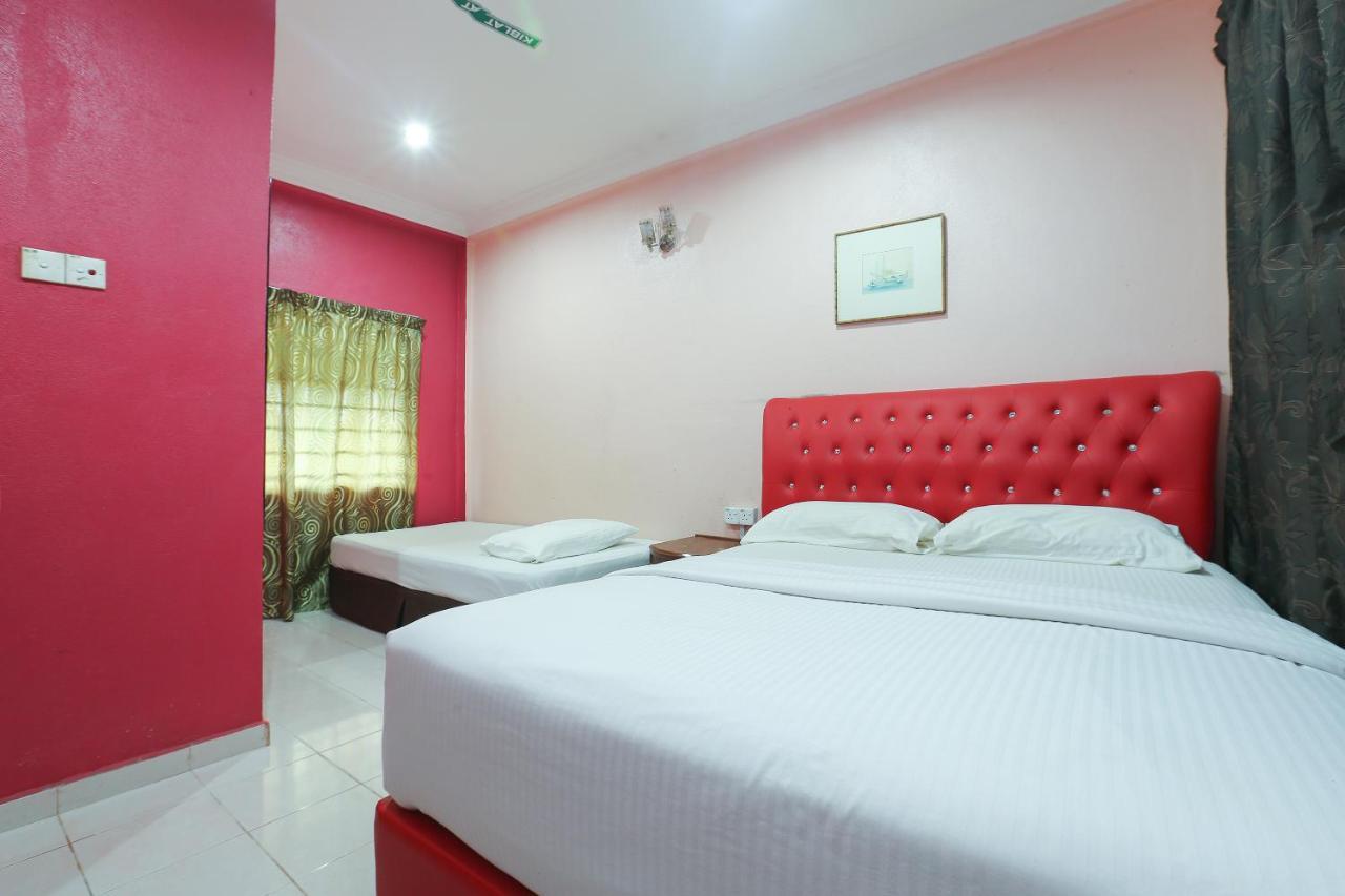 OYO 89892 Hotel Jeli Inn Buitenkant foto