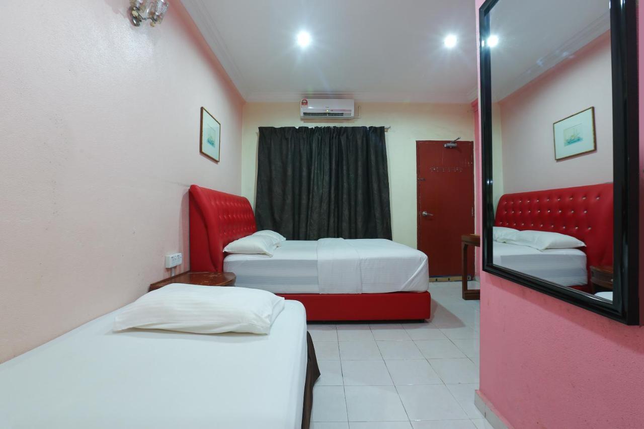OYO 89892 Hotel Jeli Inn Buitenkant foto