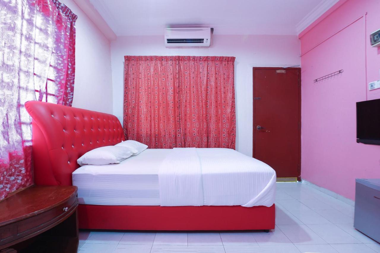 OYO 89892 Hotel Jeli Inn Buitenkant foto