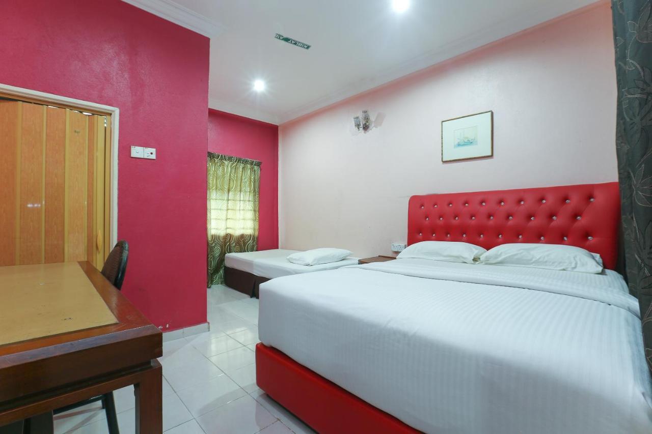 OYO 89892 Hotel Jeli Inn Buitenkant foto