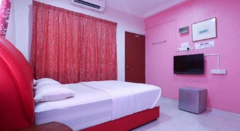 OYO 89892 Hotel Jeli Inn Buitenkant foto