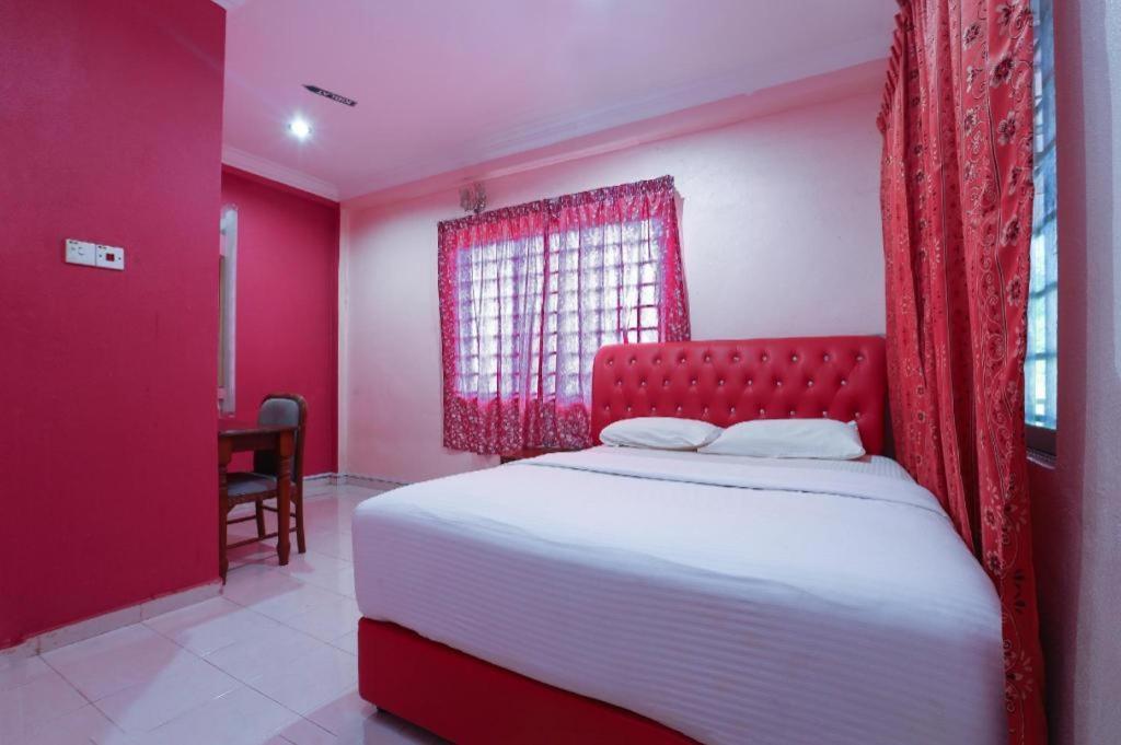 OYO 89892 Hotel Jeli Inn Buitenkant foto